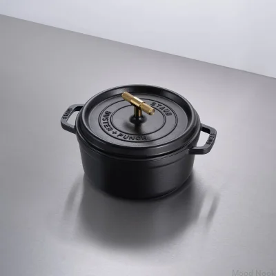 Garnek Cocotte Staub 3.7 L Stalowy Czarny z Mosiężnym radełkowanym uchwytem