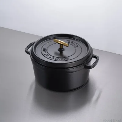 Кастрюля-кокотница Staub 6,7 л, черная сталь, рифленая латунная ручка.
