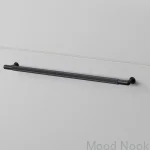 UPB-023971--Uchwyt-meblowy-podłużny-Pull-Bar-Linear-Large-Czarny-Buster-and-Punch-Moodnook_1