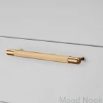 UPB-054575--Uchwyt-meblowy-podłużny-Pull-Bar-Cross-Medium-Mosiądz-Buster-and-Punch-Moodnook_1
