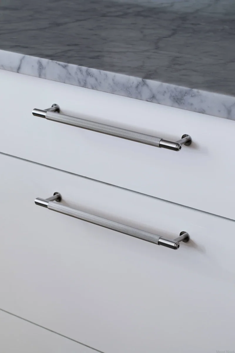 UPB-074560--Uchwyt-meblowy-podłużny-Pull-Bar-Linear-Small-Stal-Buster-and-Punch-Moodnook_3