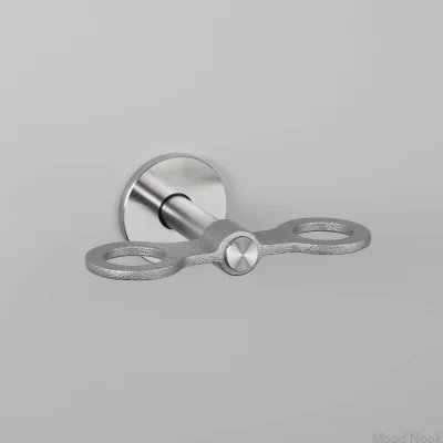 Dubbelgjuten tvålpumphållare 140 stål silver