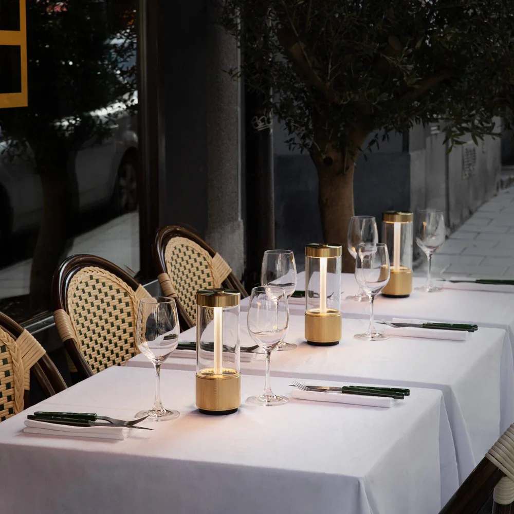 4e6281ad7b4efb93d693a878d40e36b6