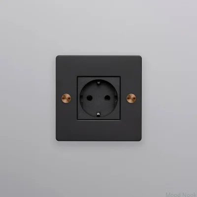 Enkeluttag utan logotyp Typ F Cross 1G Stål Svart med Warm Sunset Europeisk standard