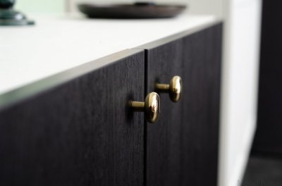 Möbelknopp i polerad mässing, Caramel 24