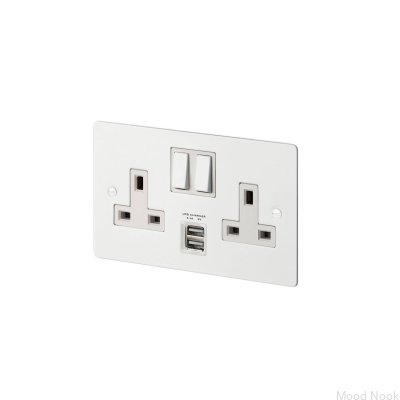 Двойная розетка с USB-портом Type G (UK 2G), сталь, белый цвет, британский стандарт.