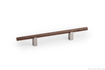 Kumo Wood 128 Möbelgriff aus Walnussholz mit gebürstetem silbernen Aluminium