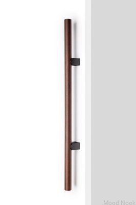 Kumo Wood Big One 448 Holz-Walnuss mit schwarzem Titan-Aluminium, doppelseitiger länglicher Möbelgriff